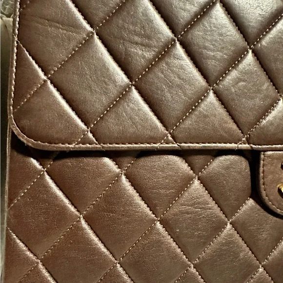 SOLD - Authentic Chanel Purse - Picture 5 of 12